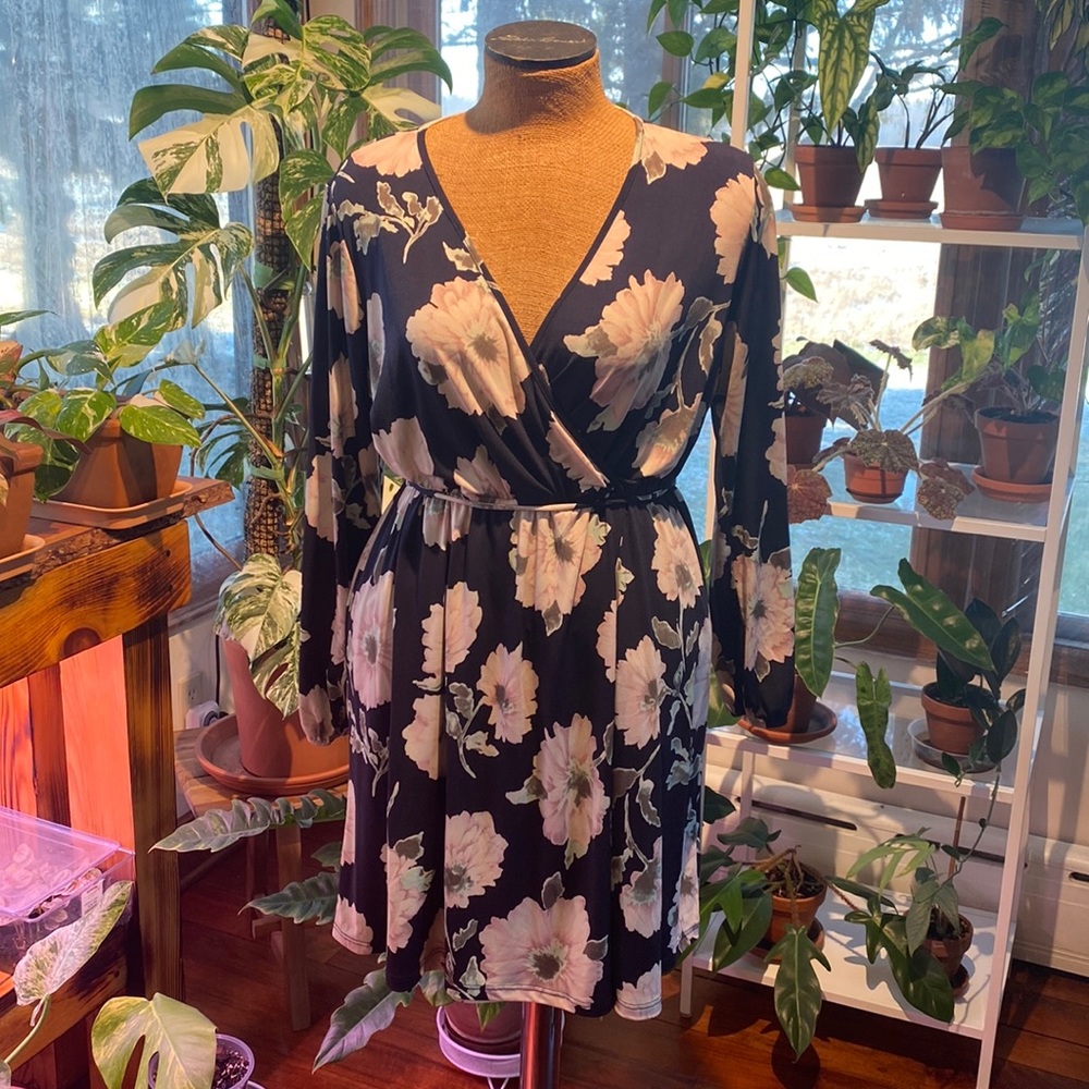 Stretchy wrap dress
